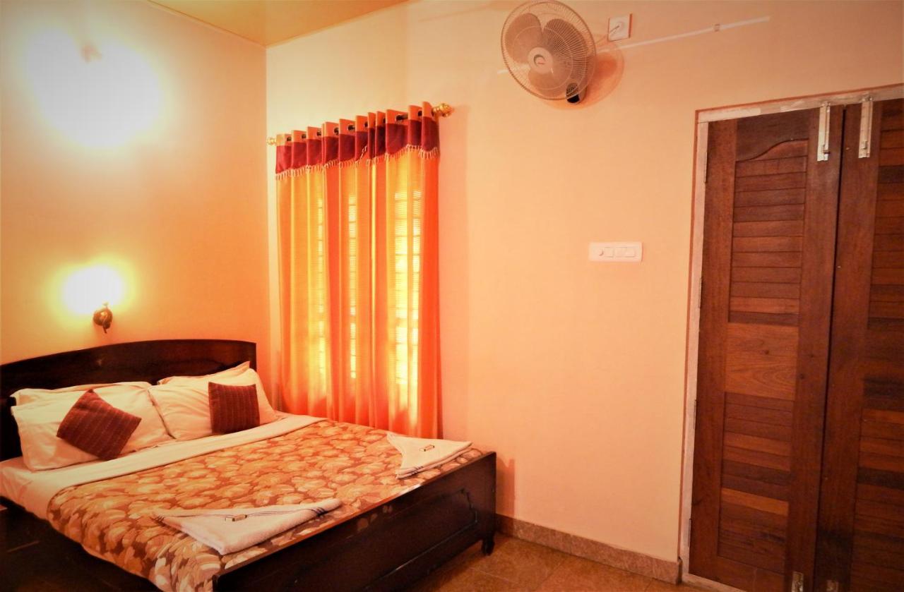 Sunbird Garden Resort Krishnagiri Luaran gambar